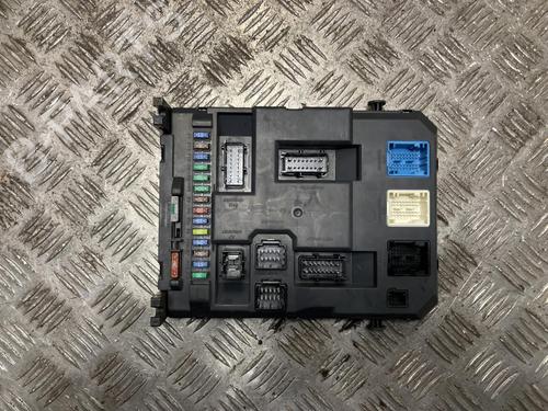 Used Fuse box PEUGEOT 207 CC (WD_) 1.6 HDi (112 hp) 31202912