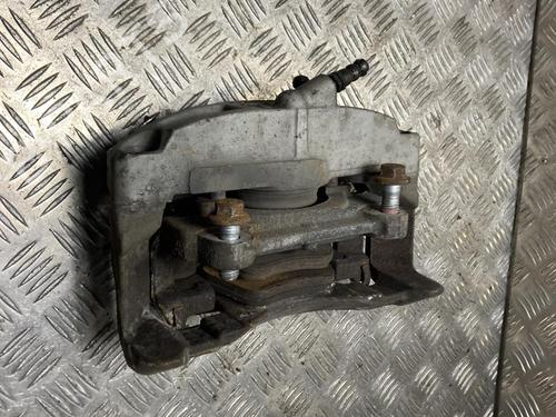 Etrier avant droit VOLVO S60 II (134) D5 AWD (205 hp) 32999053