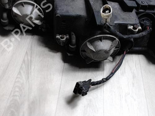 Right headlight MAZDA 626 III Hatchback (GD) 2.0 D (GDFP) | BP13287377C29 