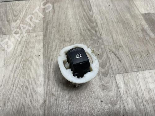 Used Right front window switch RENAULT CLIO III (BR0/1, CR0/1) 1.5 dCi (75 hp) 23037631