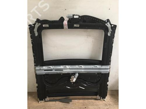 Sunroof BMW 5 (G30, F90) 530 e Plug-in Hybrid | BP30784884C124