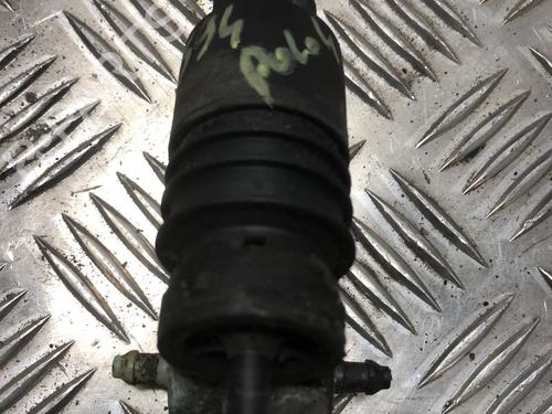 Used Washer pump VW POLO IV (9N_, 9A_) 1.2 12V (69 hp) 25305988