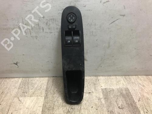 Used Left front window switch FIAT PUNTO EVO (199_) 1.3 D Multijet (199AXC1A, 199BXC1A, 199AXT1A, 199BXT1A) (75 hp) 23109696