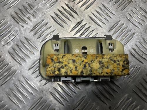 Used Interior roof light PEUGEOT 407 Coupe (6C_) 2.7 HDi (204 hp) 32010558