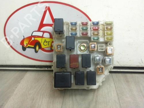 Used Fuse box TOYOTA RAV 4 II (_A2_) 2.0 D 4WD (CLA20_, CLA21_, CLA20R, CLA21R) (116 hp) 12974429