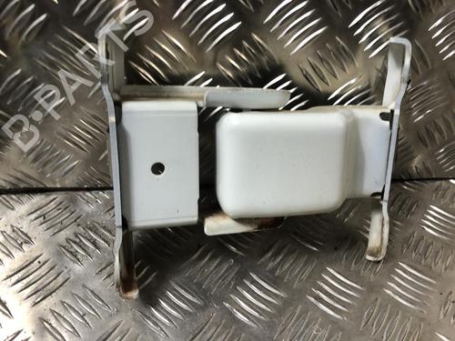 Used Hinge/Door check strap NISSAN PRIMASTAR Van (X83) 2.0 dCi 115 (114 hp) 31202860