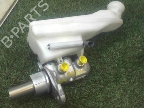 Used Brake master cylinder MERCEDES-BENZ GLA-CLASS (X156) GLA 180 CDI / d (156.912) (109 hp) 13037803