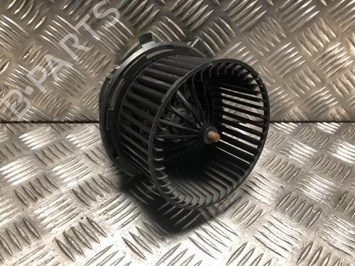 Used Heater blower motor Heater blower motor DS DS 3 (SA_) 1.6 BlueHDi 100 (SABHY0, SABHYT) (99 hp) 33305518 33305518