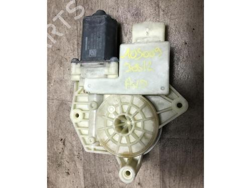 Right front window motor PEUGEOT 308 II (LB_, LP_, LW_, LH_, L3_) 1.6 BlueHDi 120 | BP23872387E20 