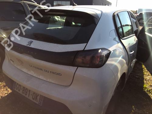 Fuse box PEUGEOT 208 II (UB_, UP_, UW_, UJ_) 1.2 PureTech 100 | BP31245794E1