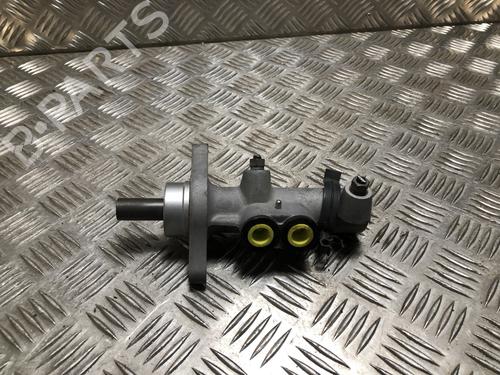 Used Brake master cylinder VW TOUAREG (7LA, 7L6, 7L7) 2.5 R5 TDI (174 hp) 31202223