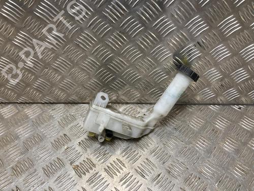 Used Brake fluid reservoir NISSAN JUKE (F15) 1.5 dCi (110 hp) 31197849
