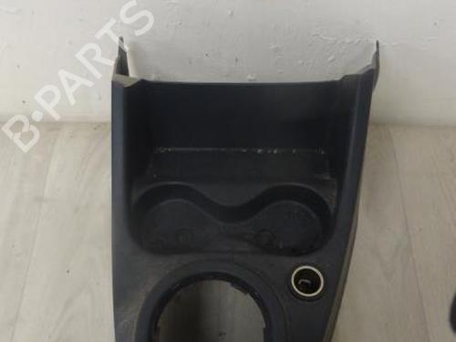 Used Middle console DACIA SANDERO 1.2 16V (75 hp) 29602245