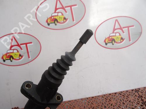 Clutch slave cylinder FIAT DUCATO Platform/Chassis (230_) 2.8 D | BP30673700M113 