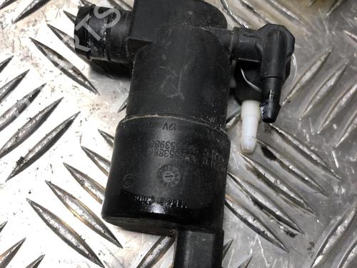 Used Washer pump CITROËN C3 III (SX) 1.2 VTi 82 (82 hp) 31204120
