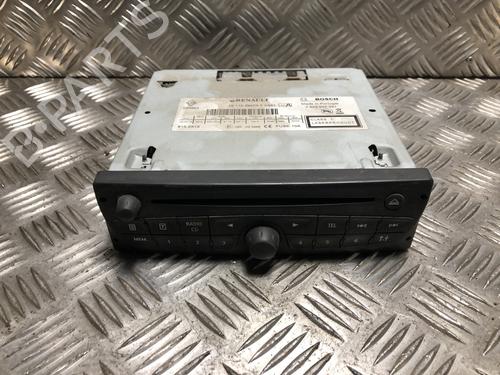 Used Radio Radio NISSAN PRIMASTAR Van (X83) 2.0 dCi 115 (114 hp) 34191572 34191572
