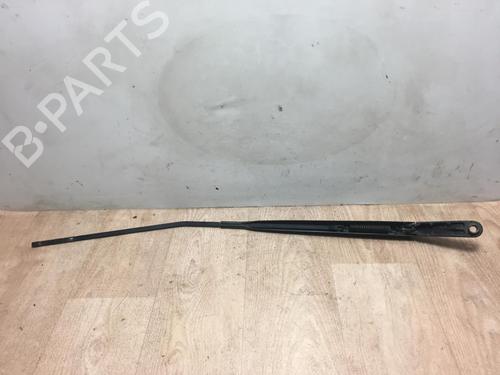 Used Front windshield wiper arm RENAULT LAGUNA III Grandtour (KT0/1) 2.0 dCi (KT01, KT08, KT09, KT0K, KT12, KT1D, KT1W) (150 hp) 13294103