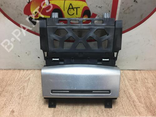 Portavasos/Objetos AUDI A3 Sportback (8PA) 1.9 TDI (105 hp) 30784745