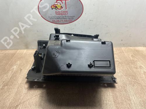 Used Glove box PEUGEOT 208 I (CA_, CC_) 1.4 HDi (68 hp) 13226681