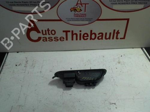 Used Right front window switch RENAULT CLIO III (BR0/1, CR0/1) 1.5 dCi (C/BR0G, C/BR1G) (68 hp) 24941209