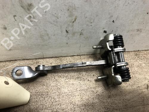 Used Hinge/Door check strap RENAULT CLIO II (BB_, CB_) 1.5 dCi (B/CB3M) (64 hp) 20629671