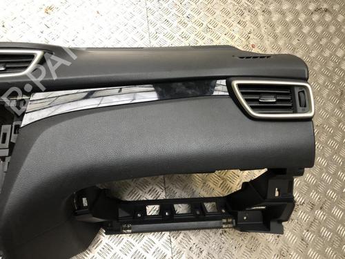 Dashboard NISSAN QASHQAI II (J11, J11_) 1.2 DIG-T | BP31244131C46