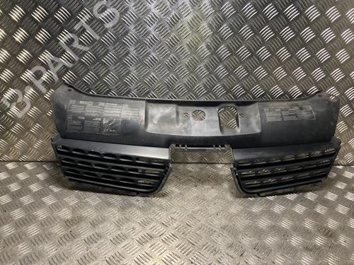 Used Grille RENAULT CLIO II (BB_, CB_) 1.5 dCi (B/CB08) (82 hp) 31992204