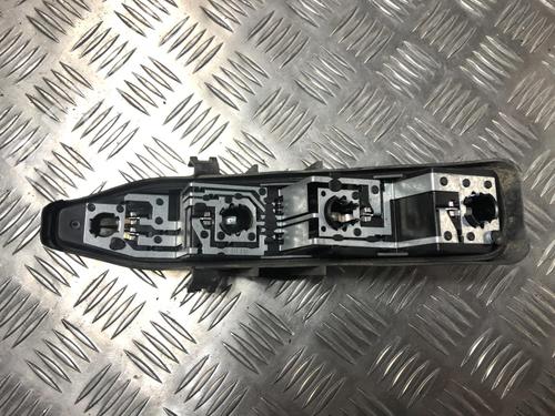 Used Licence plate light RENAULT SCÉNIC II (JM0/1_) 1.5 dCi (JM1E, JM16) (106 hp) 31201141