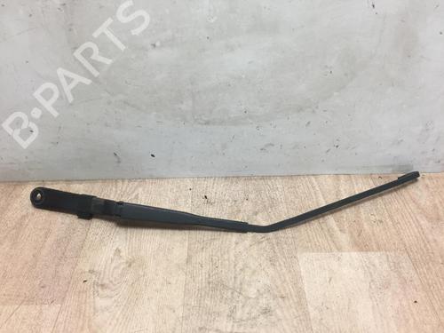 Used Front windshield wiper arm RENAULT MASTER II Van (FD) 2.5 dCi 100 (FD0U, FD0V, FD3U, FD3V, FD8U, FD8V) (99 hp) 23024621