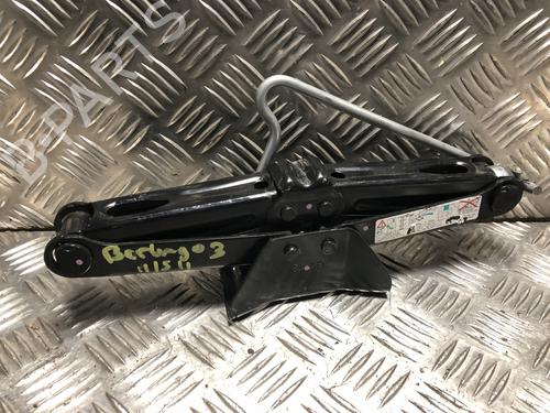 Used Jack Kit Jack Kit CITROËN BERLINGO Box Body/MPV (K9) 1.5 BlueHDi 100 (102 hp) 33610012 33610012