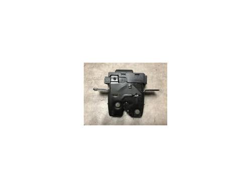 Used Tailgate lock RENAULT CLIO III (BR0/1, CR0/1) 1.5 dCi (88 hp) 23134364
