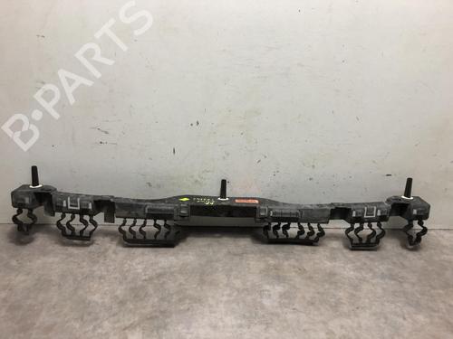 Kofangerbeslag bag RENAULT CLIO V (B7_) 1.0 TCe 100 (B7MT) | BP22396223C159