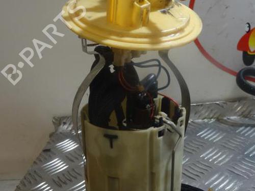 Used Fuel pump VOLVO V70 II (285) D5 AWD (163 hp) 23033532