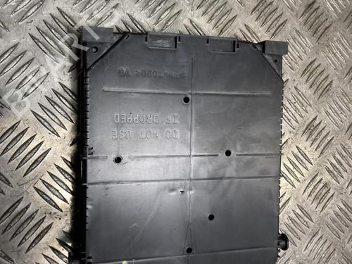 Used Fuse box PEUGEOT EXPERT Van (V_) 2.0 BlueHDi 180 (177 hp) 32509837