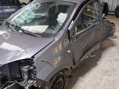 Recambios RENAULT TWINGO II (CN0_) 1.2 (CN0D) (58 hp) 4376040