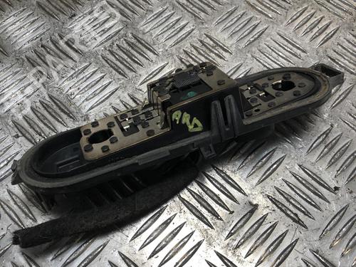 Éclairage de plaque d'immatriculation PEUGEOT 5008 (0U_, 0E_) 2.0 HDi (163 hp) 31199212