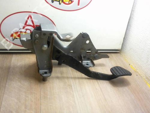 Break pedal RENAULT CLIO III (BR0/1, CR0/1) 1.5 dCi (BR17, CR17) | BP13035323I19 