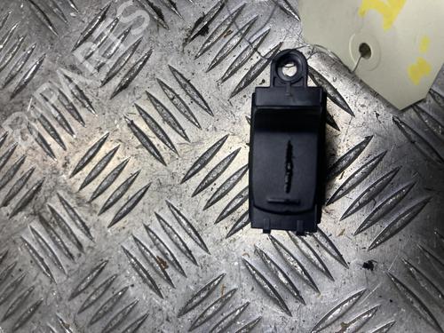 right-rear-window-switch-suzuki-baleno-fw-ew-2016-32714156 main image