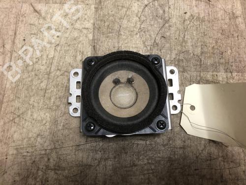 Used Speaker RENAULT KOLEOS I (HY_) 2.0 dCi 4x4 (HY0K) (150 hp) 20624385