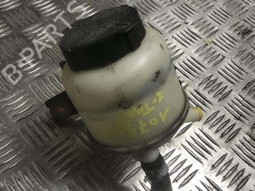 Used Power steering reservoir NISSAN X-TRAIL I (T30) 2.2 Di 4x4 (114 hp) 31198065