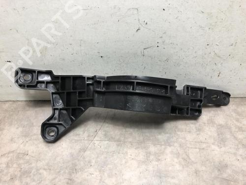 Used Rear bumper bracket Rear bumper bracket 20625953 20625953