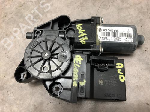 Used Right front window motor RENAULT MEGANE III Hatchback (BZ0/1_, B3_) 1.9 dCi (BZ0N, BZ0J) (131 hp) 20621824