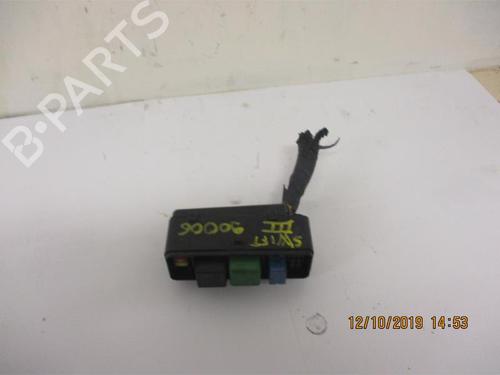 Zekeringkast SUZUKI SWIFT III (MZ, EZ) 1.3 DDiS (RS413D) (75 hp) 12967756