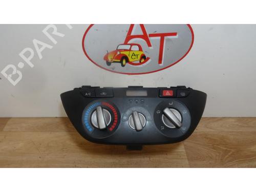 Climate control TOYOTA RAV 4 II (_A2_) 2.0 D 4WD (CLA20_, CLA21_, CLA20R, CLA21R) | BP13277812I5