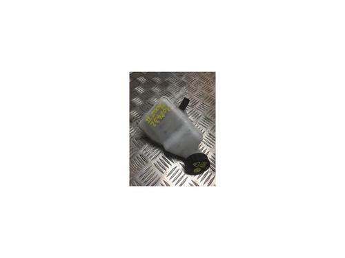 Used Brake master cylinder PEUGEOT 5008 II (MC_, MJ_, MR_, M4_) 1.5 BlueHDi 130 (MCYHZJ, MCYHZR, MCYHZX) (131 hp) 23186807