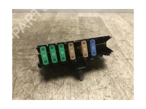 Fuse box PEUGEOT 3008 I MPV (0U_) 1.6 BlueHDi 120 | BP20634578E1 