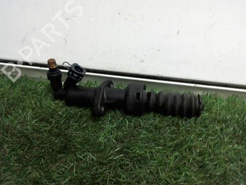 Clutch slave cylinder CITROËN C5 III (RD_) 1.6 HDi 110 (RD9HZC) | BP13130722M113