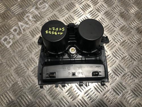 Cup/Object holder BMW 1 (F21) 116 d | BP31186329I37