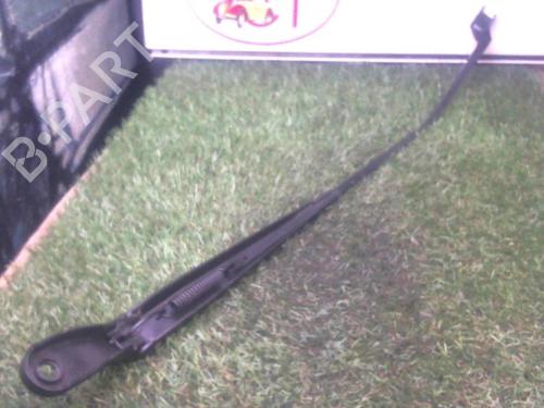 Vindspejlsviskerarm RENAULT TWINGO II (CN0_) 1.2 16V (CN04, CN0B) (75 hp) 22790958