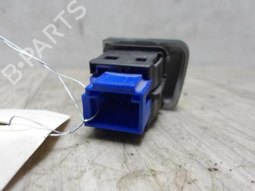 warning-switch-peugeot-208-i-ca_-cc_-14-hdi-96750916zd-2012-2013-2014-2015-2016-2017-2018-2019-2020-13228929 main image